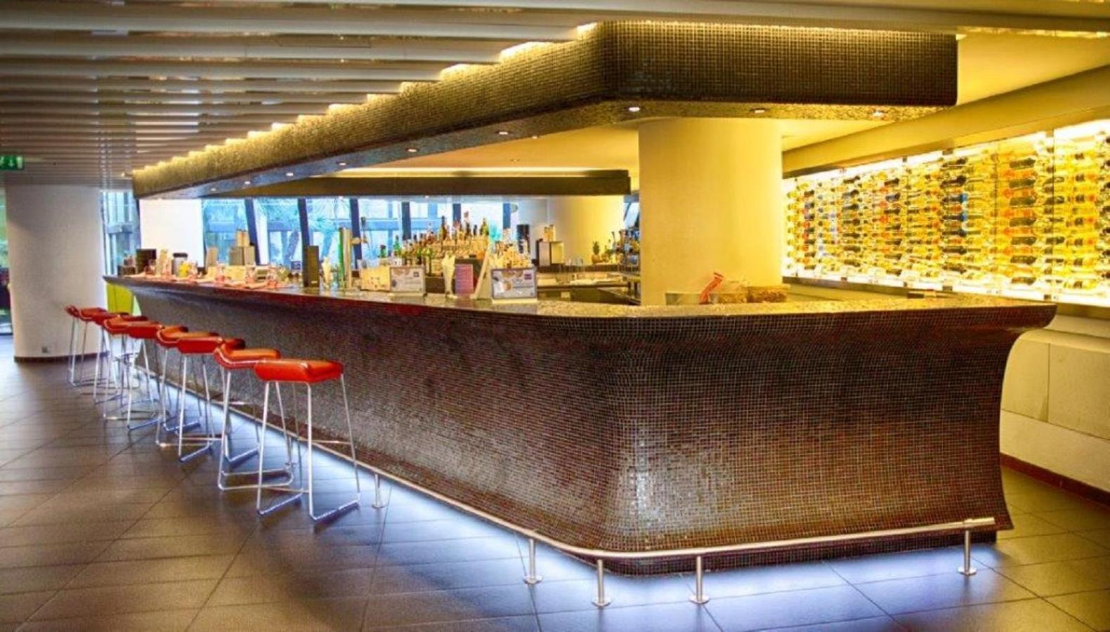 Novotel Marseille Vieux Port Exteriör bild